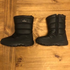 Youth Magellan snow boots